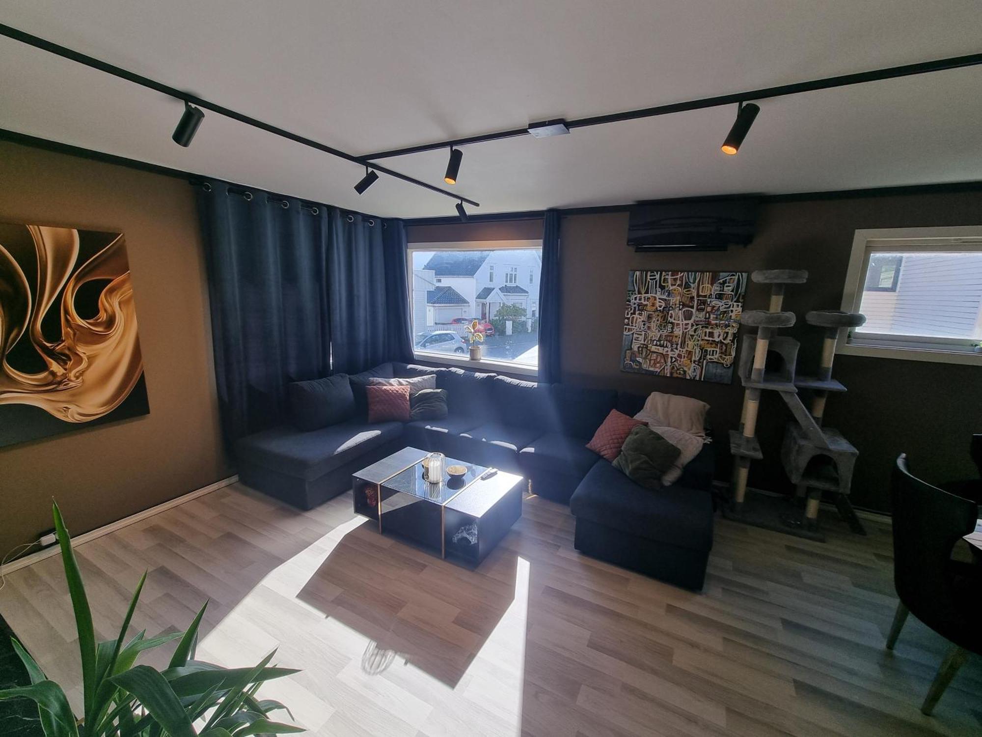 Spacious And With A Private Garden And Free Parking Leilighet Stavanger