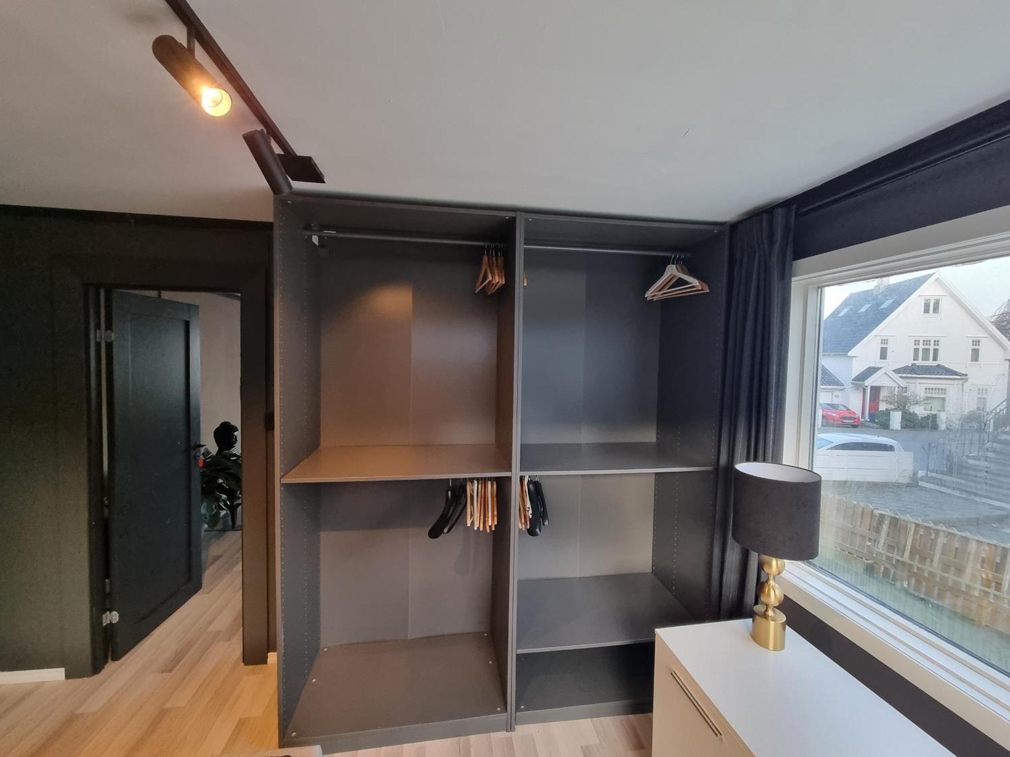 Spacious And With A Private Garden And Free Parking Leilighet *