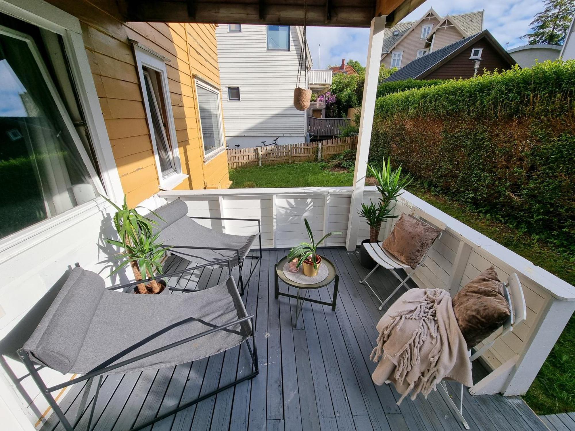 Spacious And With A Private Garden, Free Parking And Ev Recharging Leilighet Stavanger